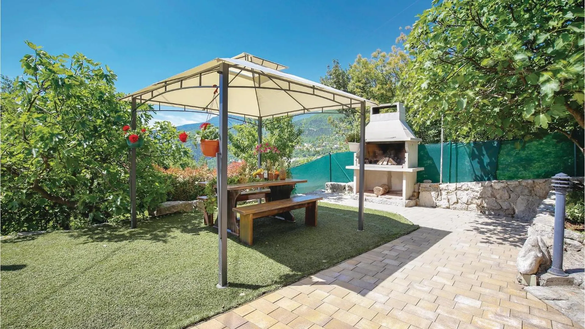Amazing Home In Icici With Heated Swimming Pool